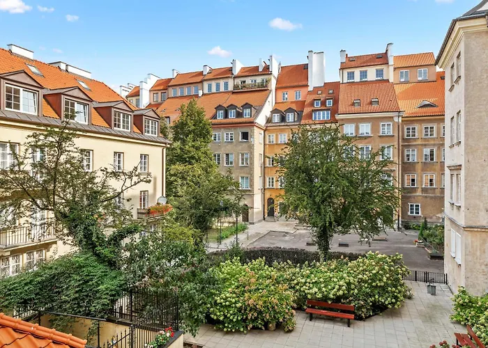Cute Apartment In The Historic Old Town Of Warsaw